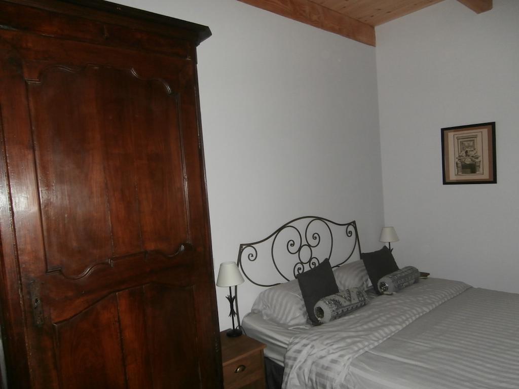 L'Apotheis Panzió Saint-Thégonnec Szoba fotó
