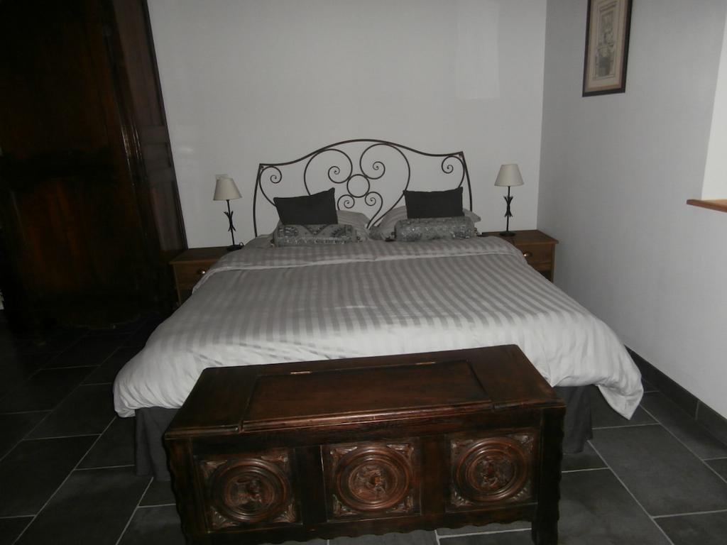 L'Apotheis Panzió Saint-Thégonnec Szoba fotó